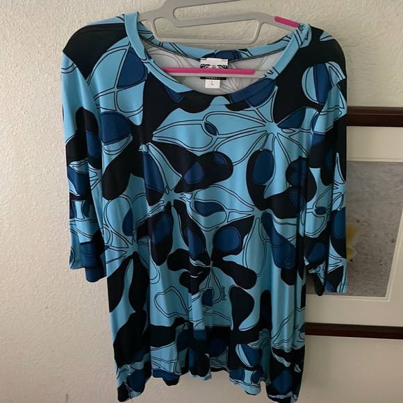 Manuhealii Tops - Pre owned Manuheali’i Dark Blue blouse